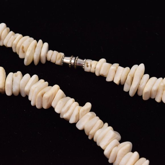 Vintage Puka Shell Necklace 17.75" Choker Beach Casual Island Surf Hippie Boho - Picture 5 of 7